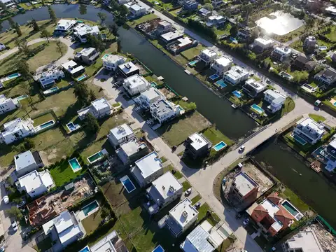 Terreno en Venta 21  mts Frente