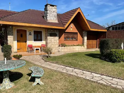 Av. Presidente Perón 5700