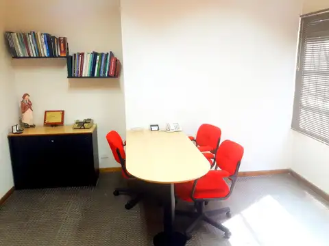 Oficina en Venta 20 años