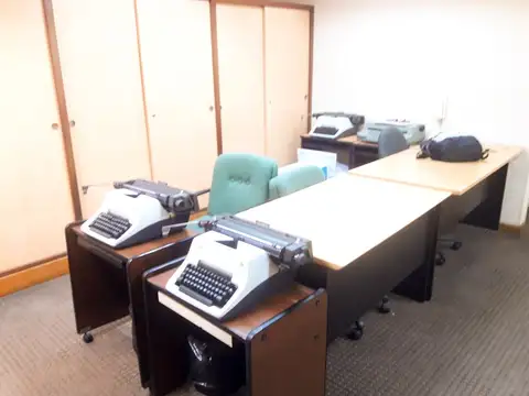 Oficina en Venta con 2 cocheras