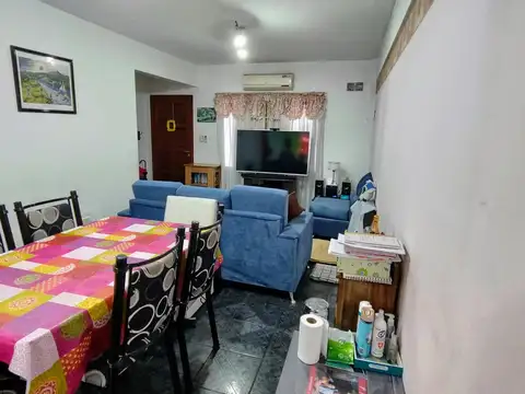 Depto Tipo Casa en Venta con 1 cocheras