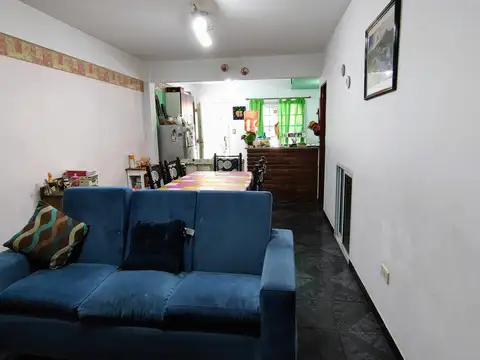 Depto Tipo Casa en Venta en Wilde, USD 115.000