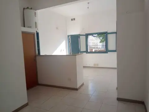 Casa en Alquiler en Zarate, $ 350.000