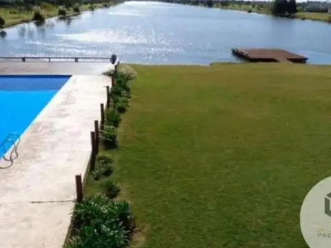 Terreno en Venta 47  mts Fondo