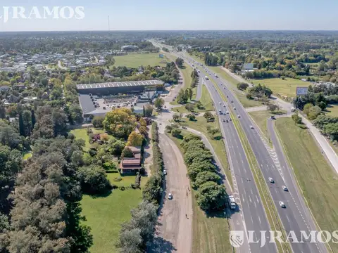 12 de Octubre Colectora Panamericana y Saraví