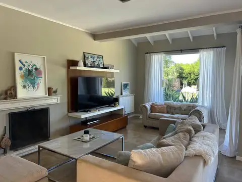 Boulevard de Todos los Santos 5600