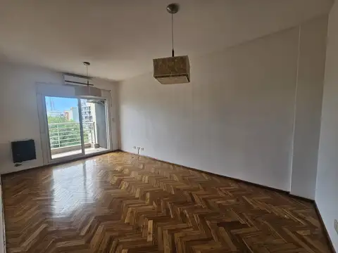 Departamento en Alquiler en Flores, $ 740.000