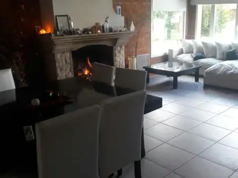 Casa en Alquiler Temporal con 2 cocheras