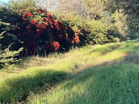 Terreno en Venta en Los Acantilados, USD 17.000