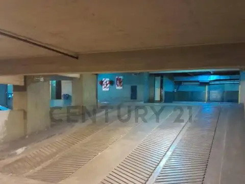 Uriburu 1200, Piso 0