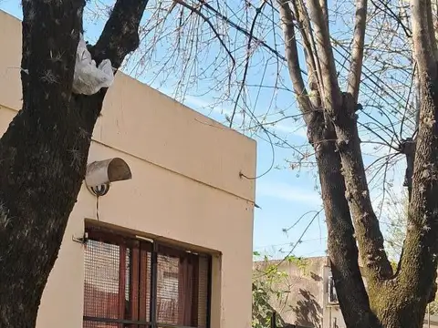 Lote con local en zona centro