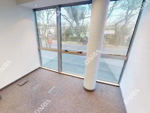 Oficina 5 ambientes con 2 baños