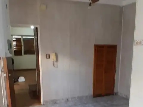 Depto Tipo Casa en Venta en Versalles, USD 183.000