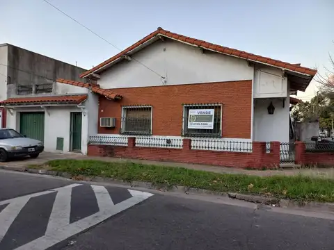 AGUSTIN ALVAREZ al 4200