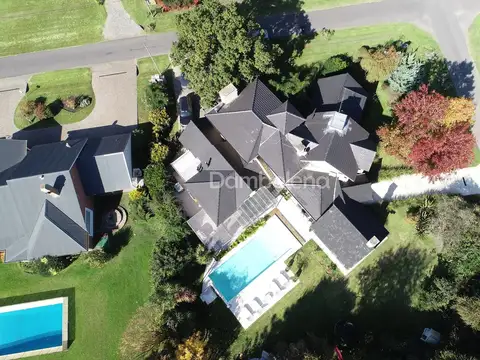 Casa en Venta de 5 dormitorios