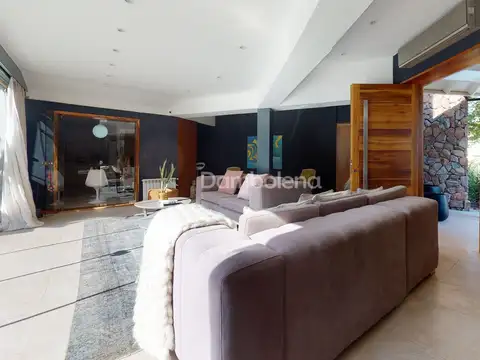 Casa 6 ambientes con 6 baños