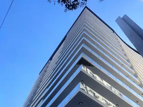 José María Bosch 1300