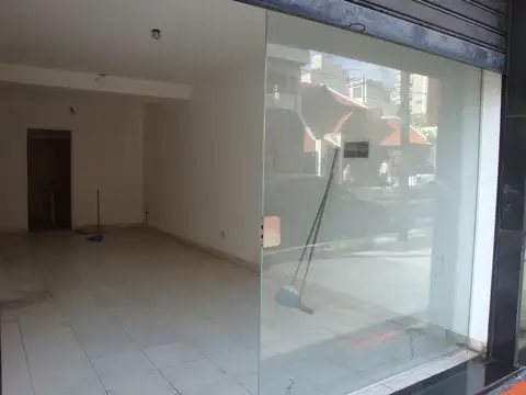 Local en Alquiler en Villa Urquiza, $ 1.650.000