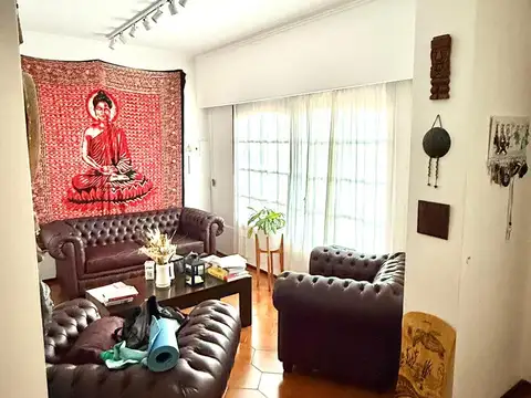 Casa en VENTA de 3 dormitorios, jardín con pileta y quincho! Barrio Alberdi