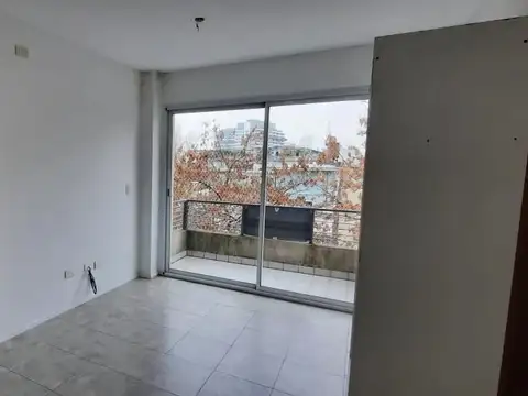 Jorge Newbery 3000, Piso 2