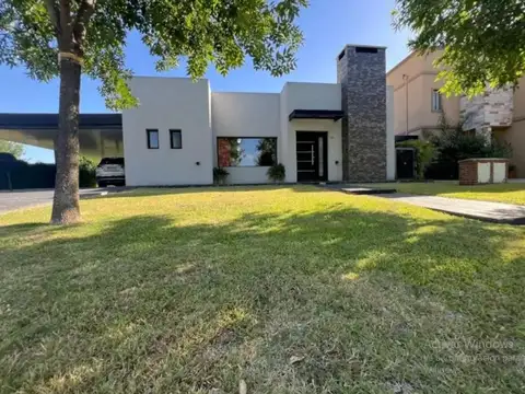 Casa a la venta en San Alfonso, Pilar