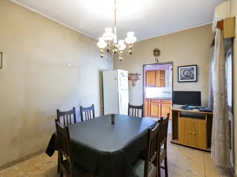 Depto Tipo Casa 5 ambientes con 2 baños