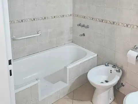 Depto Tipo Casa en Venta 30 años