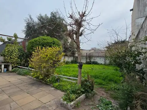 Venta Casa 4 ambientes con Jardin y Garage, Moreno