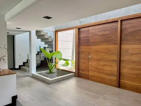 Casa en Venta al Este