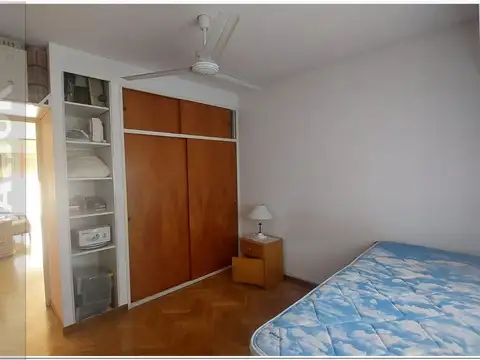 Departamento 2 ambientes cntrafrente con balcón