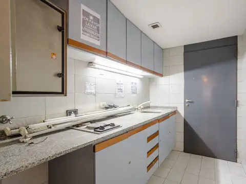 Oficina Monoambiente con 5 baños