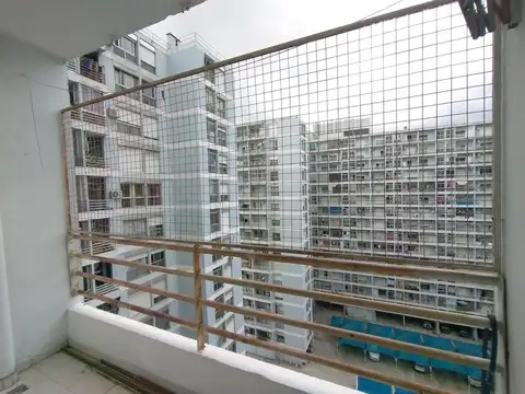 Alquiler depto en piso 11 frente Hospital Argerich