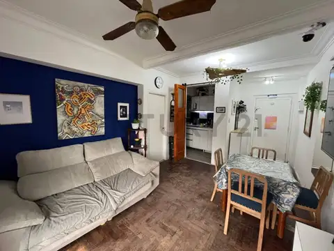 Escalada 100, Piso 1