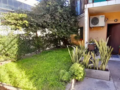 Depto Tipo Casa en Venta 45 años