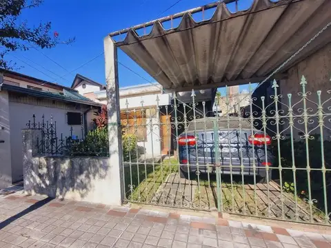 VENTA CASA 4 AMBIENTES . TEMPERLEY