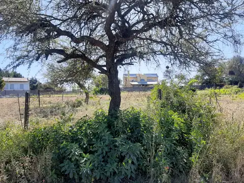 Terreno en Venta en Villa Parque Siquiman, USD 22.100