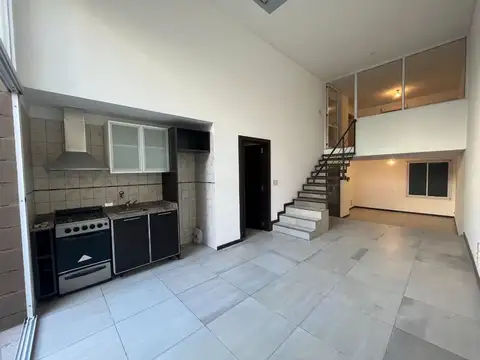 HERMOSO 2 AMBIENTES TIPO LOFT C/ PATIO EN BELGRANO