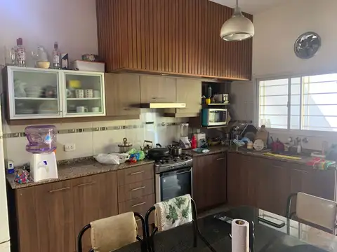 Casa en Venta con 6 cocheras