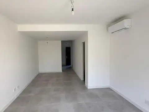 Doctor Tomás De Anchorena e/ Colectora Panamericana y Laprida