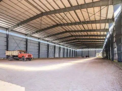 Galpon en Venta 100  mts Fondo