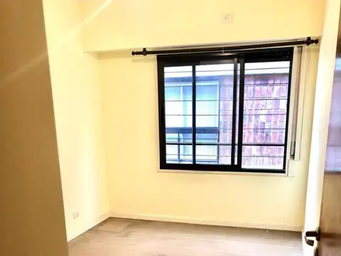 VENTA PH TRIPLEX DE 3 AMBIENTES EN BELGRANO R