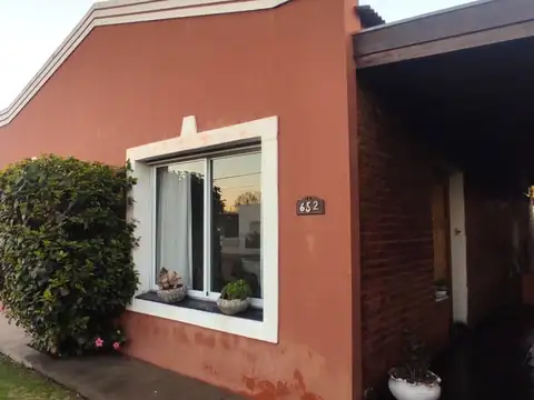 Calle 111 entre 10 y 12