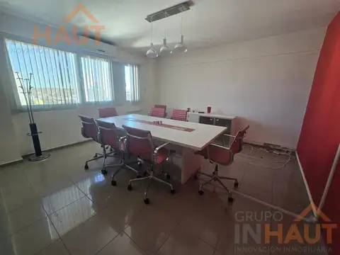 Oficina en  alquiler en Centro de Neuquen