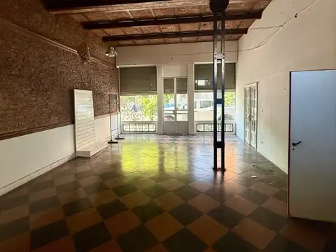 Local en Alquiler en Abasto, $ 1.500.000