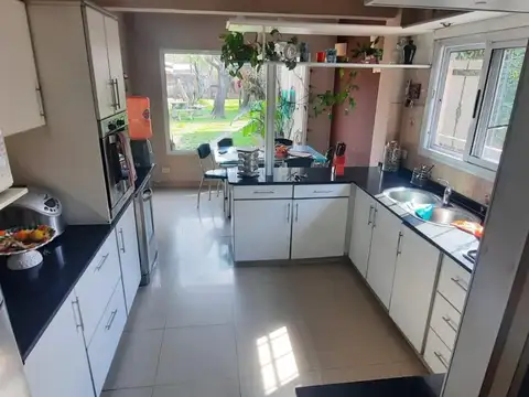 Casa en Venta al Este