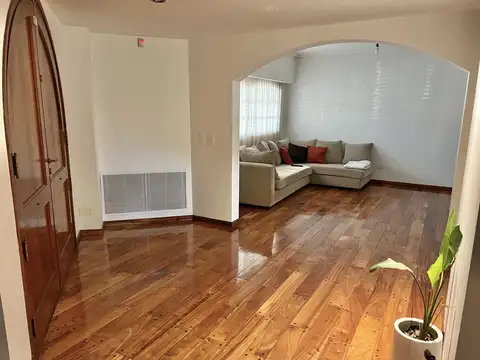 Casa en Venta en Acassuso, USD 650.000