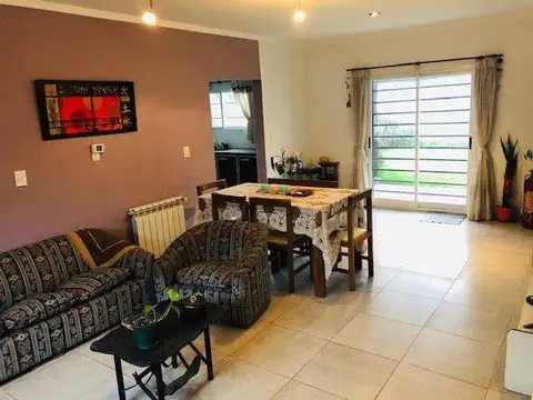 MODERNO DUPLEX DE 4 AMBIENTES