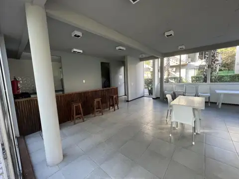 Departamento en Alquiler con 1 cocheras