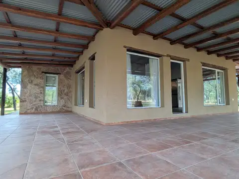 Las Tapias, TRASLASIERRA