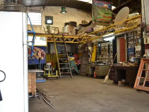 Venta locales 200mts2 Castelar Oportunidad